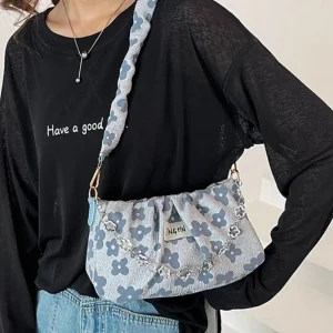 New Women's Shoulder Bag Fashionable Chain Handbag Large Capacity Casual Crossbody Bag Niche Armpit Bag Suitable for Daily Use